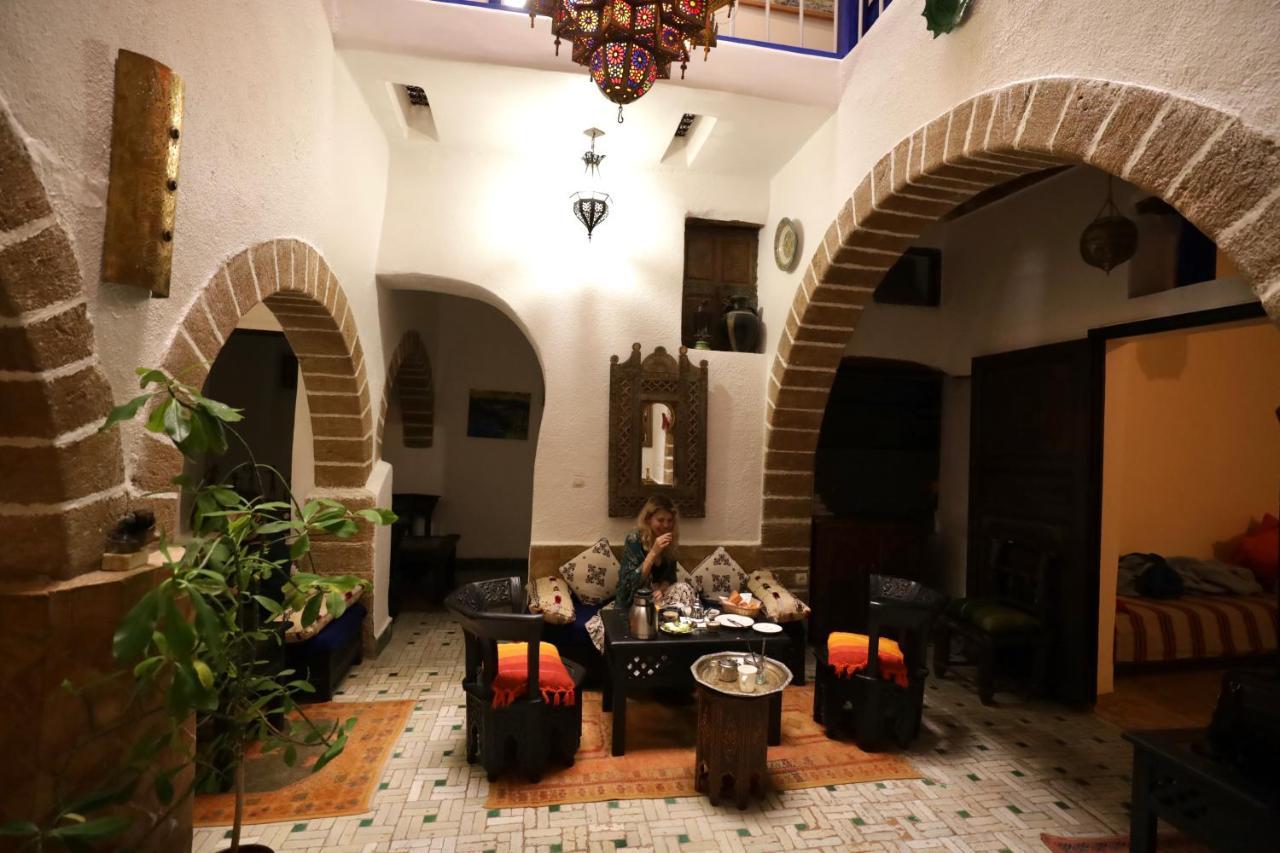 Hotel Dar El Qdima 에사우이라 외부 사진