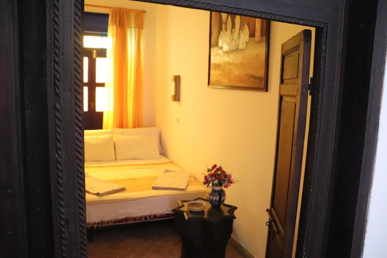 Hotel Dar El Qdima 에사우이라 외부 사진
