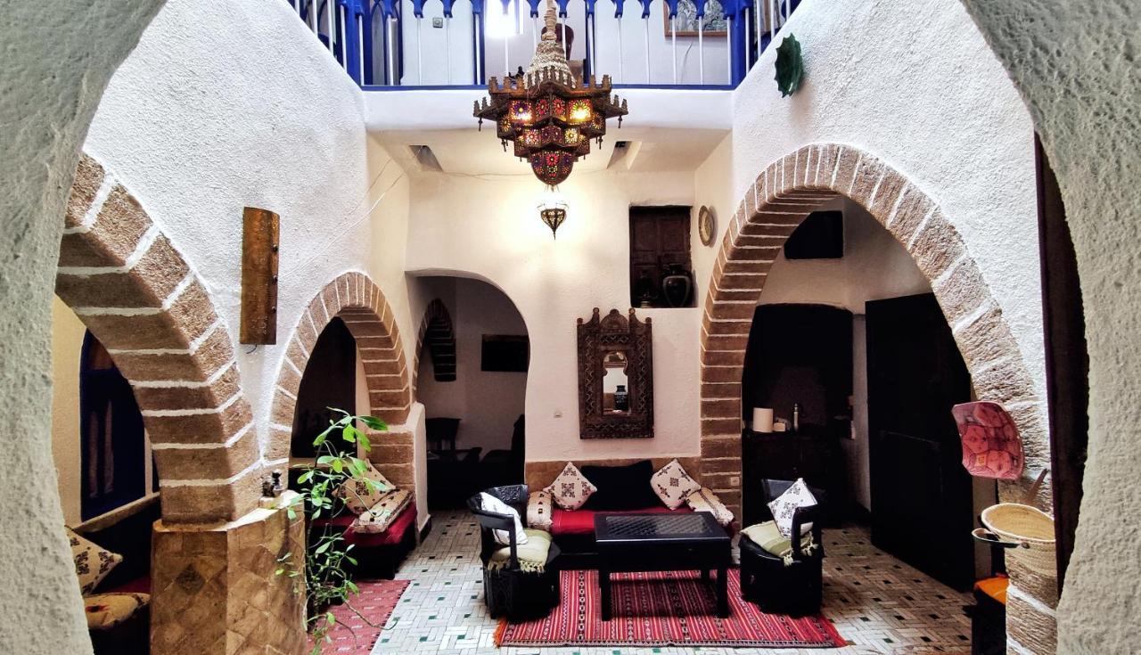 Hotel Dar El Qdima 에사우이라 외부 사진